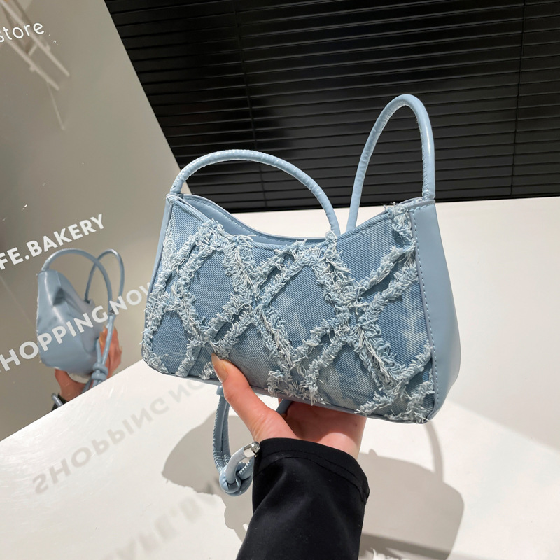 Large Capacity Tote New Luxury Bag Free Delivery Designer Bag Bag Women's 2025 New Handbag Niche And Stylish Texture Diamond Grid Commuting Singl