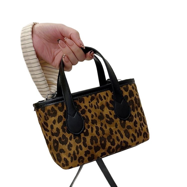 Top brand, high-quality new products, free delivery, designer bags, women's handbags, casual single shoulder fashionable leopard print crossbody 