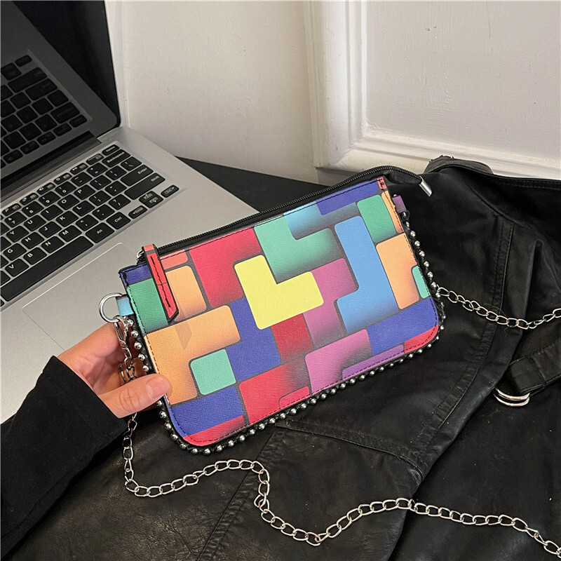 2025 Commuting Small Square Fashionable And Versatile Contrasting Color Bag New Free Delivery Designer Bag Simple Texture Chain Shoulder Luxury Bag Cr