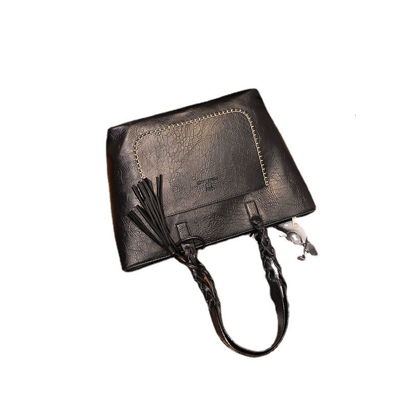 Top quality Brand High Quality fashion tassel pendant portable shoulder solid color woven Fried Dough Twists leather bag New Free Delivery Designer Ba
