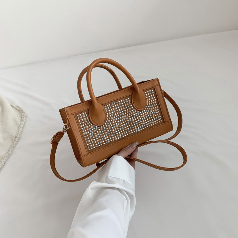 High quality Korean style women's spliced hot stamping simple handbag, fashionable single shoulder slanted small square bag, brand new free deliv