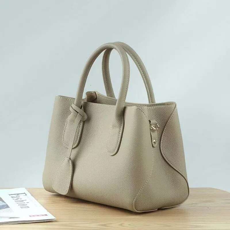 2025 Latest Classic Cross Shoulder Made Of Genuine Leather Material, Large Capacity Women's Handbag