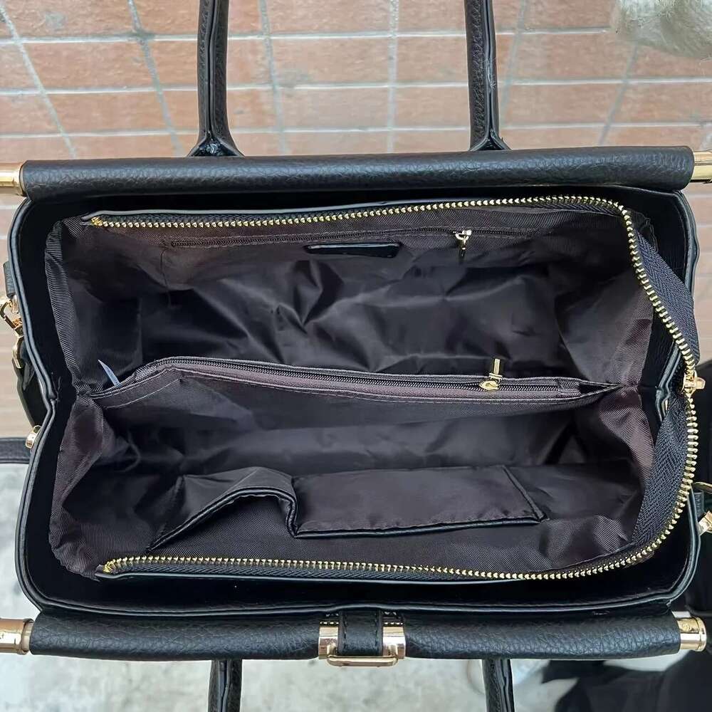 Alligator Print Handbag Stylish Zipper Two-Hand Handle Handbag - Perfect For Work And Office Use