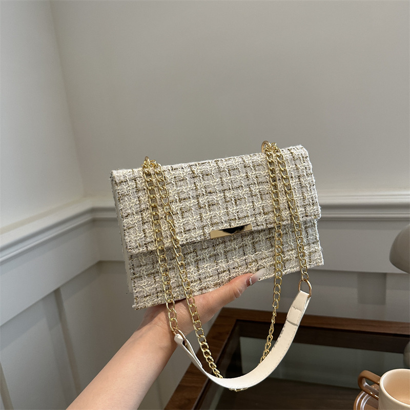 Free Delivery Designer Bag Baobao 2025 Xiaoxiangfeng Women's One Shoulder Crossbody Bag Unique Design Woolen Underarm Chain Small Square Bag Luxu