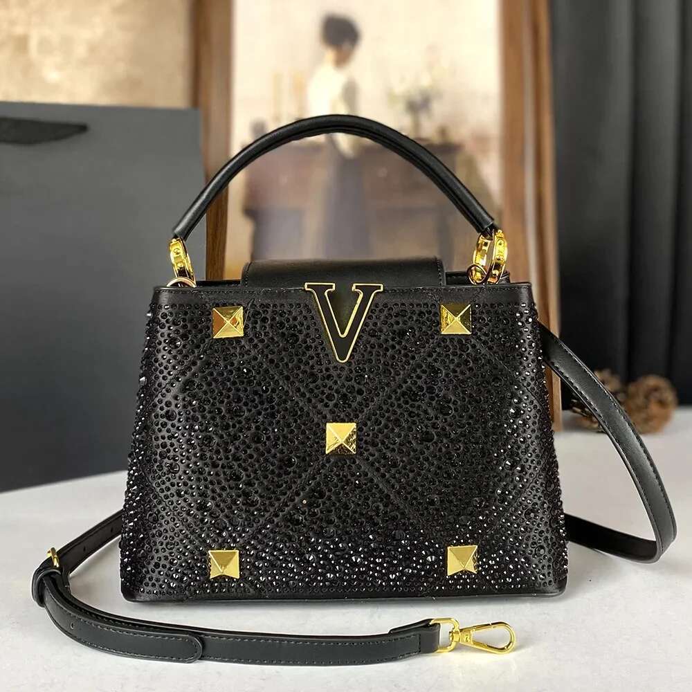 Shining Style Handbag 2025 New European And American Women's Bag Rivet Water Dia Decoration Light Single