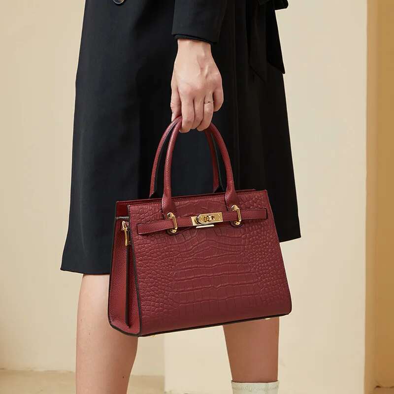 2025 Leather Tote Bag Women Top handle purse high quality Designer Commuter shoulder crossbody bag large capacity gift