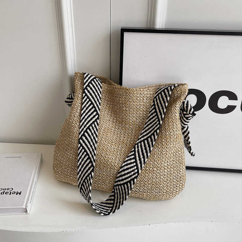 Large Capacity Versatile Crossbody Bag Womens Tote Bag New Shoulder Bag Grass Woven Bag Womens Beach Vacation Woven Bag