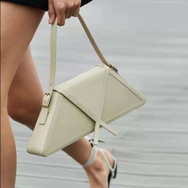 2025 Summer New handbag Fashionable And Simple Niche Design Trend Single Shoulder Handbag Women's Armpit Bag