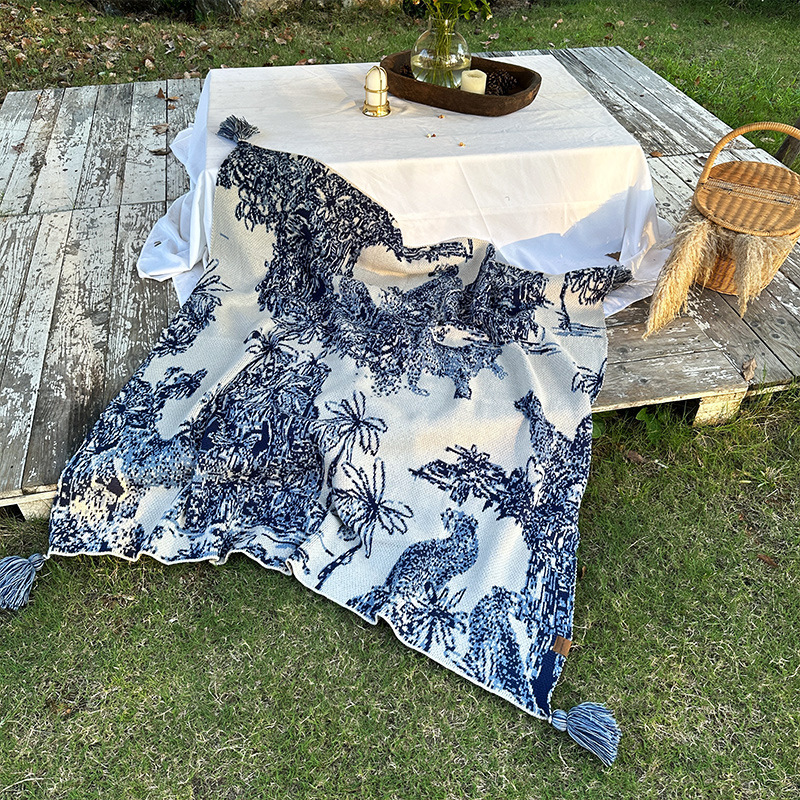 Summer new French warm knit blanket air conditioning nap blanket sofa leisure blanket, a blanket multi-purpose