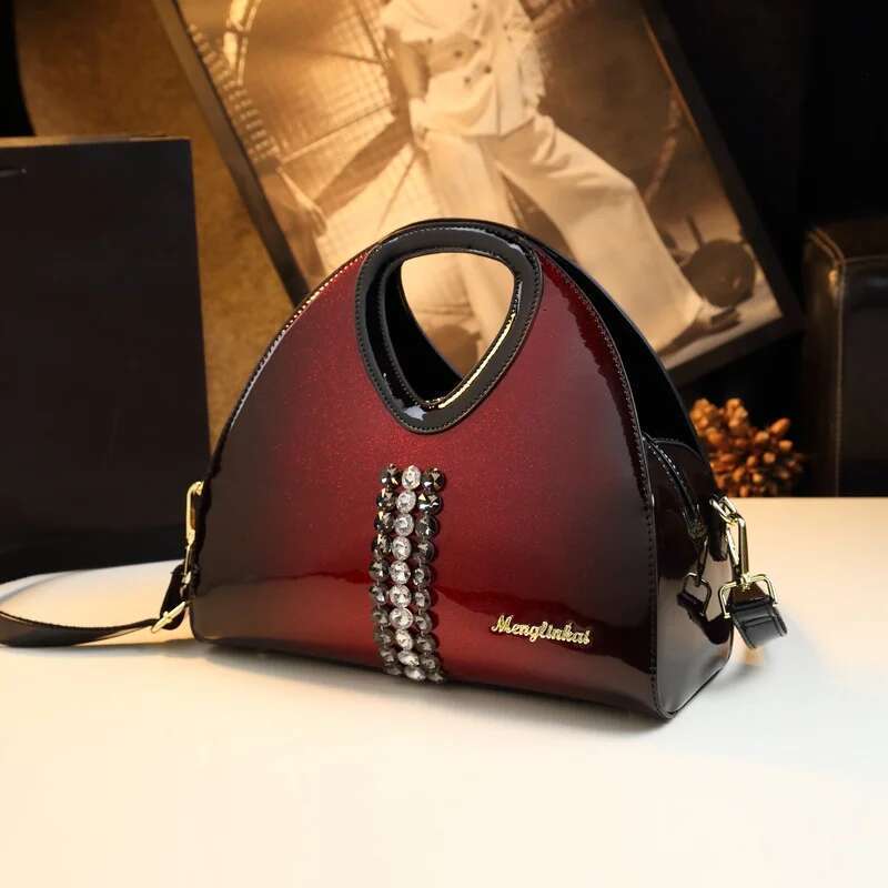Fashion Gradient Patent Leather Clutch Bag For Women With Large Capacity And Versatile Carrying Options