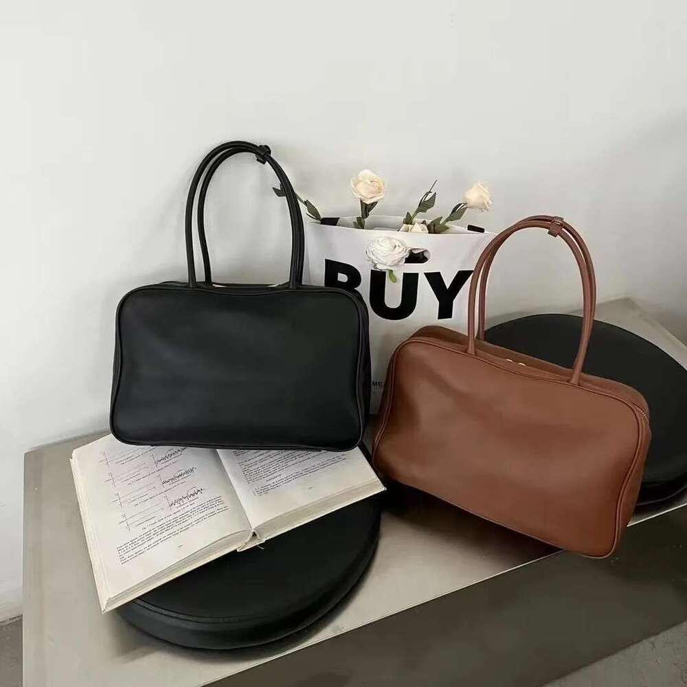 2024 Briefcase Designer Genuine Leather Women's Handbags Retro Boston Wallet Bowling Shoulder Hobo Bag