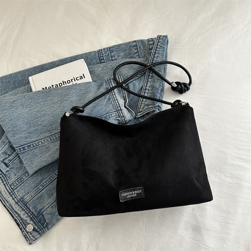 Free Delivery Designer Bag Commuter Shoulder 2025 Winter New Versatile Ins Crossbody Popular This Year Niche Design Tote Luxury Bag