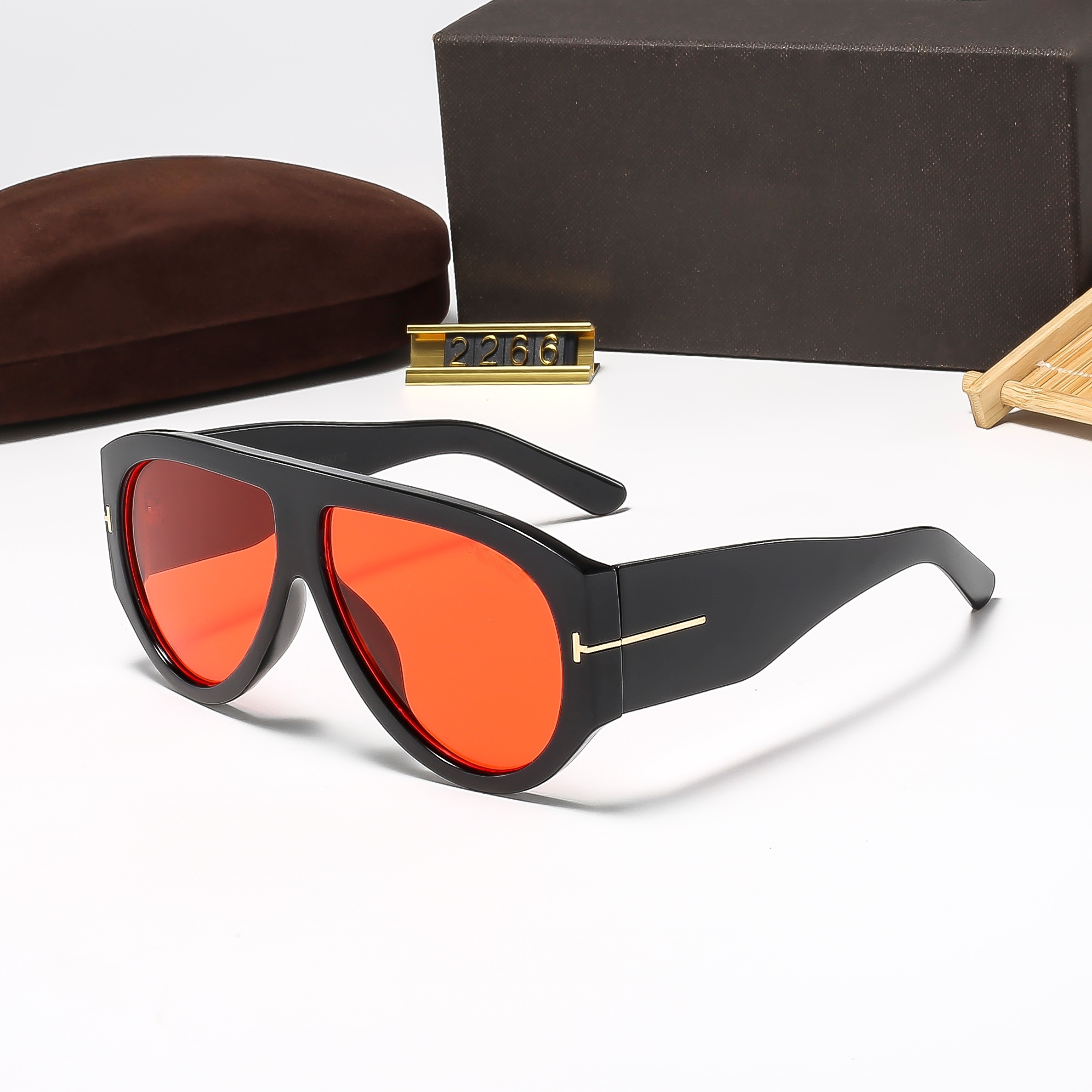 Luxury designer sunglasses womens sunglasses Oversized frames Retro Sunglasses Womens Mens 70s Classic Vintage Sun Glasses AR82227