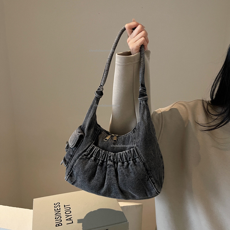 2025 Free Shipping Women's Shoulder Bag Designer Premium Pleated Denim Armpit Crossbody Bag Large Capacity Commuting File Bag Fashionable Casual 