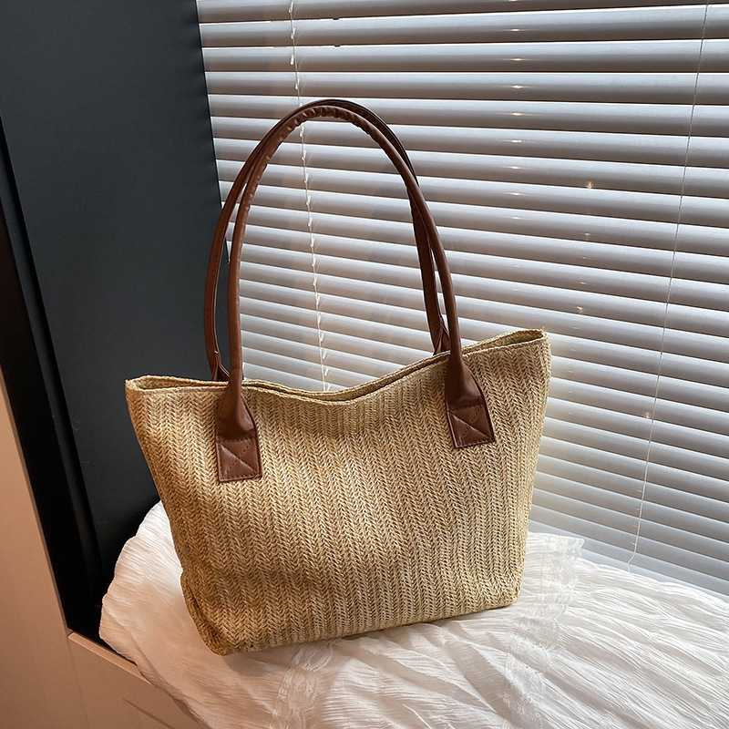 Weaving Contrasting Color Bucket 2025 Spring New Luxury Bag Fashion Trend Women's Single Shoulder Tote Bag New Free Delivery Designer Bag Beach V