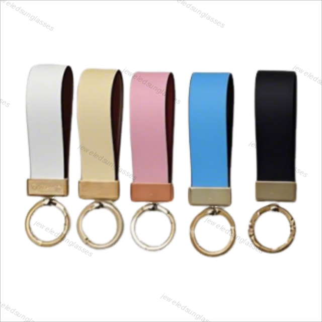 High Quality Designer Keychain Classic Exquisite Luxury key chain designer Car Keyring Zinc Alloy Letter Unisex Couple portable anti loss keychain Multiple colors