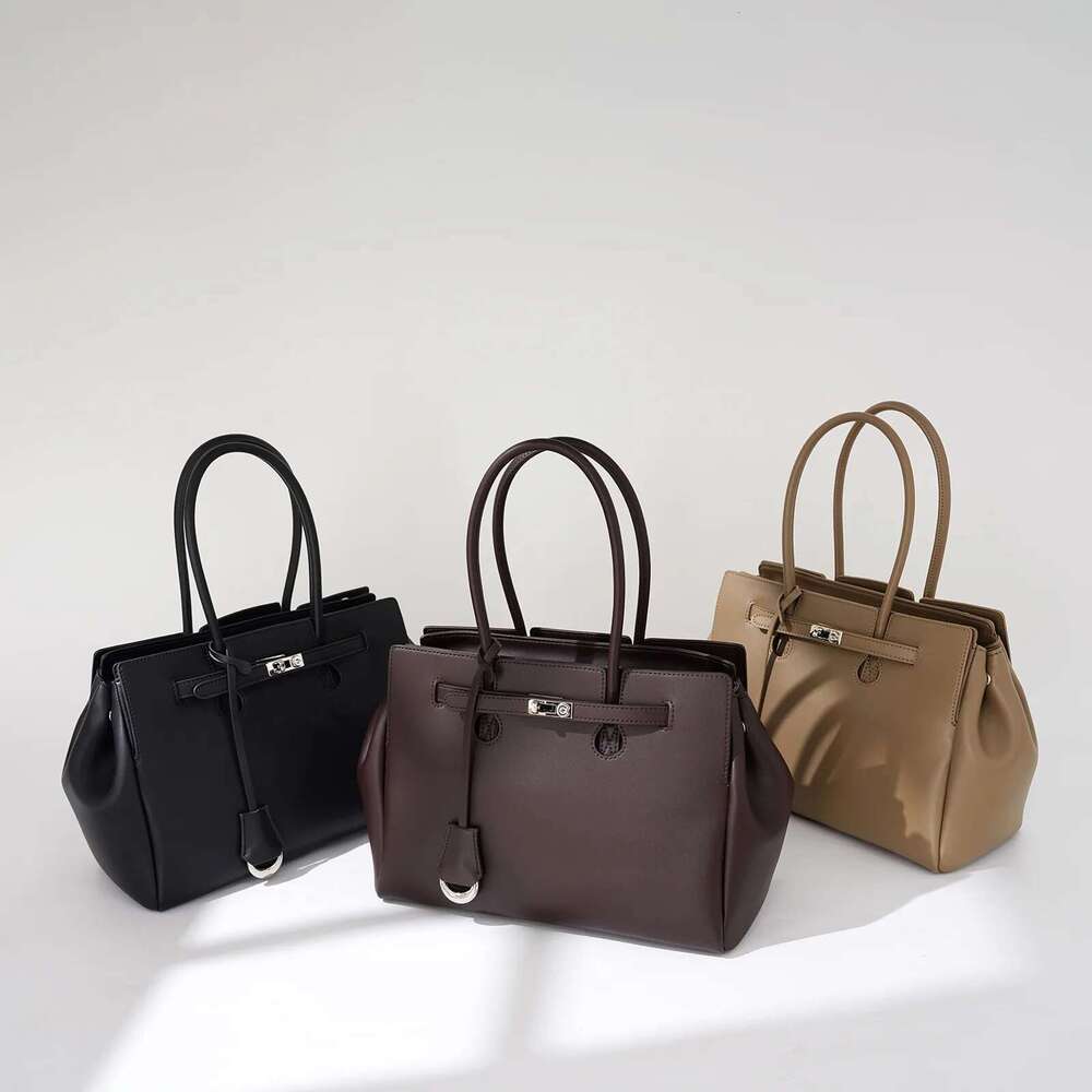 New Trendy Chain Crossbody for Ladies Small Fashion Shoulder Bag
