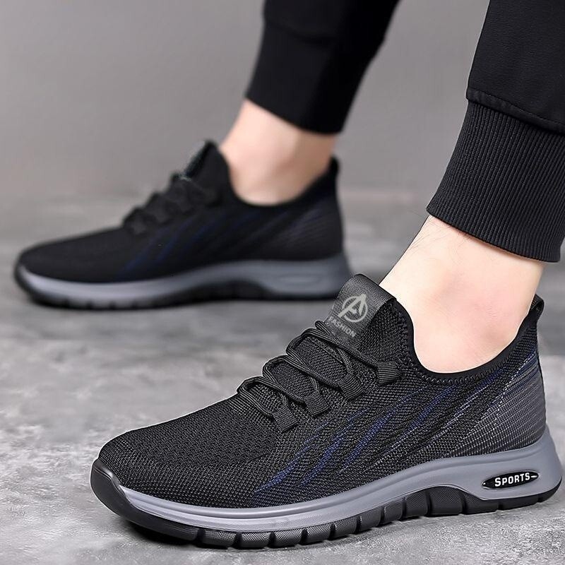 Men's new flying woven middle-aged and elderly simple casual shoes, soft sole anti slip, versatile lazy shoes for one foot