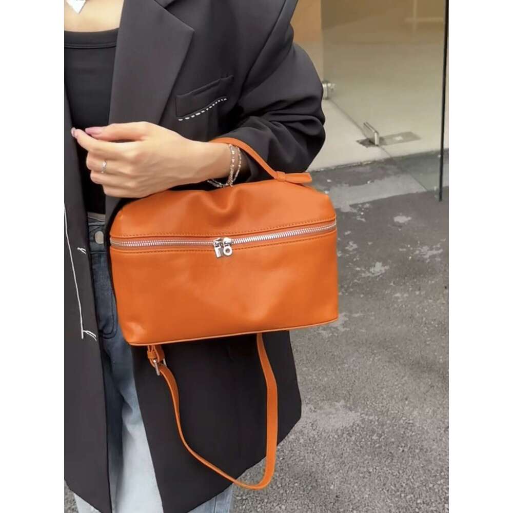 Tote Bag Vegetable Tanned Cowhide Portable Lunch Box For Women S New Leather High Texture Large Capacity Shoulder Bag Fashionable Commuting Crossbody 