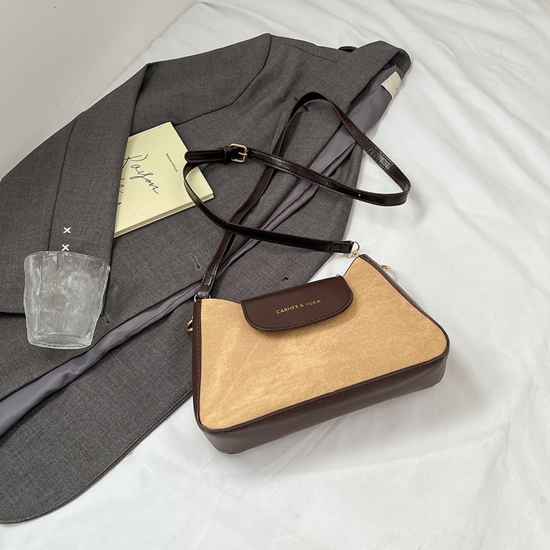 Free Delivery Designer Bag Large Capacity 2025 Winter Texture Women's Matte Small Square Underarm Single Cross Shoulder Bag With Beauty Luxury Ba