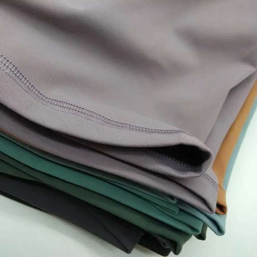 067 Yoga High-Rise Short Pants Runing Outfit No T-Line Nake Feeling Elastic Tight Women Sports Shorts Slim Fit Casual Sportpants