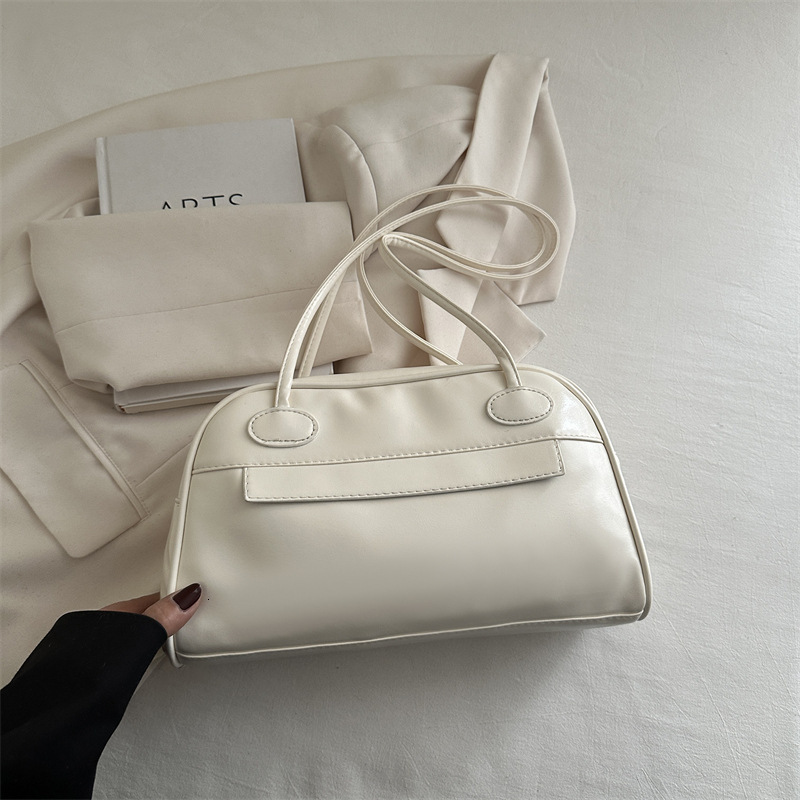 2025 Spring And Summer New Free Delivery Designer Bag Niche Design Handheld Underarm Luxury Bag Bowling Versatile Style Single Shoulder Women's B