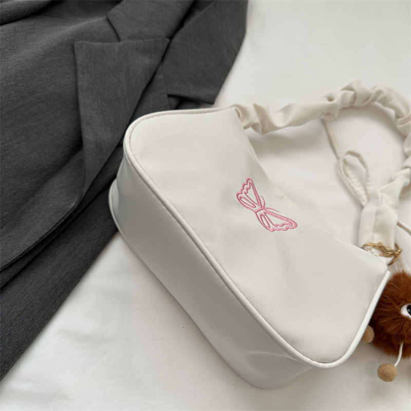 Luxury underarm ins niche female student small 2025 new pleated cloud bag, shoulder bag