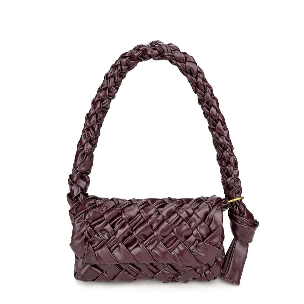 Tote Bag Autumn Winter New Product French High Sensitivity Oil Wax Leather Folded Tassel Craftsmanship For Weaving Cross Shoulder Bag KQ