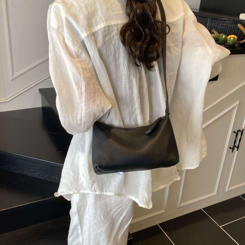 2025 New Single Shoulder Crossbody Fashion Versatile Trendy Luxury Ins Internet Celebrity High Beauty Bag