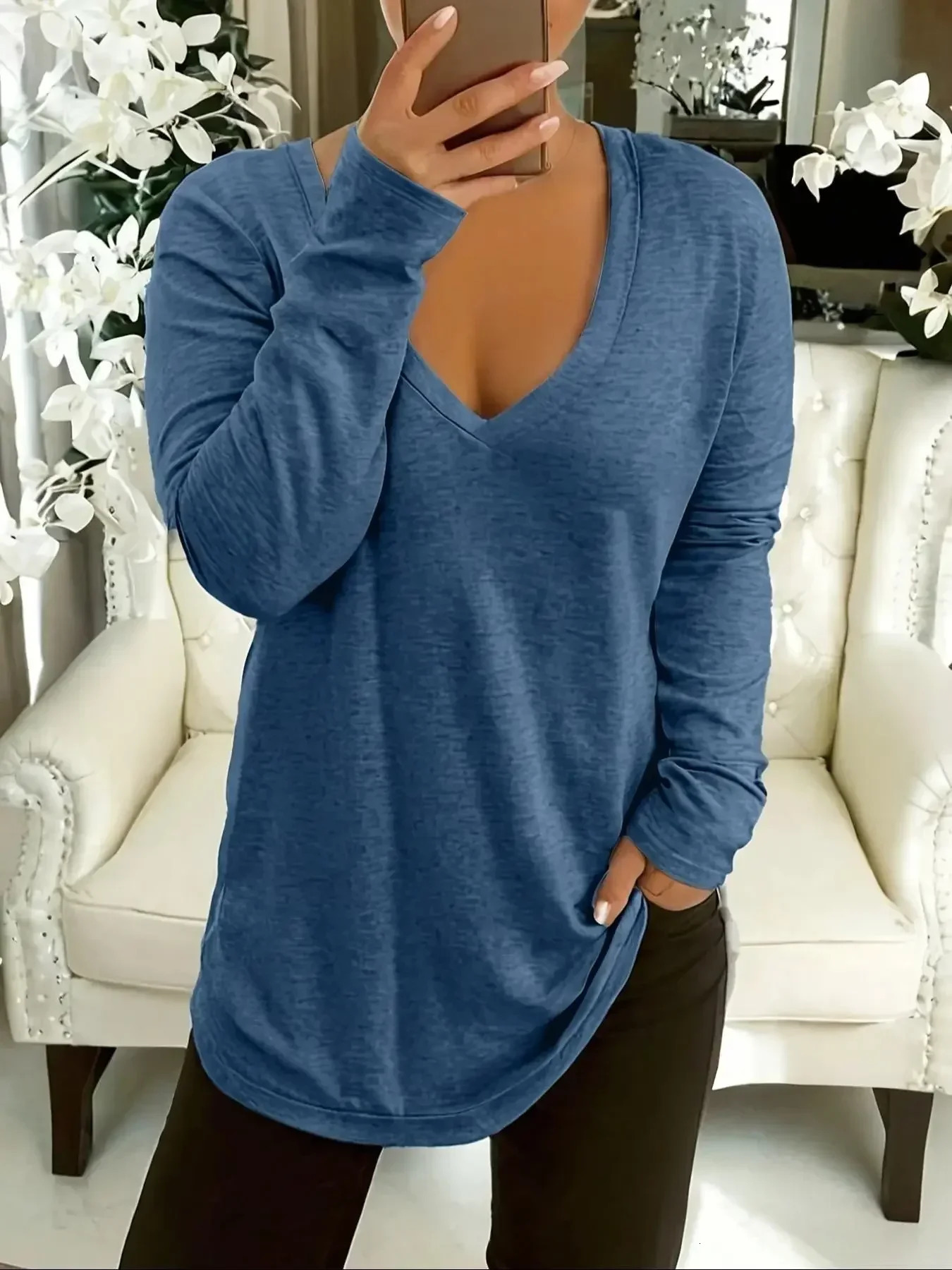 Womens Plus Size1XL-5XL Fashion V-neck Long Sleeved T-shirt Ladies Casual Simple Solid Color T-shirt 250515