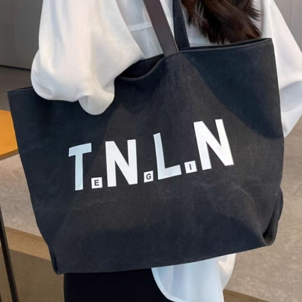 New large capacity women's canvas bag versatile for work and commuting high-end fashion one shoulder designer handbag retro style tote bag fashio