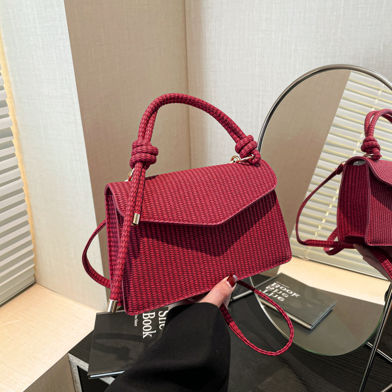 Free Delivery Designer Bag Niche Striped Women's Western Style And Niche Design Hand 2025 Fashion Trend Single Shoulder Crossbody Small Square Co
