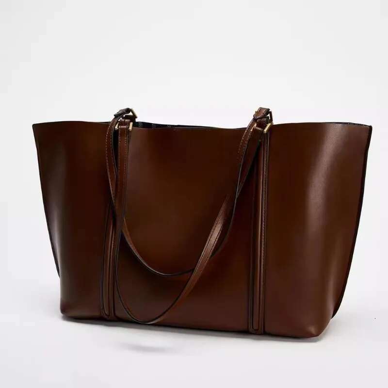Tote New Fashionable Retro Large Capacity One Shoulder Shopping Bag For Working, Commuting And Going Out