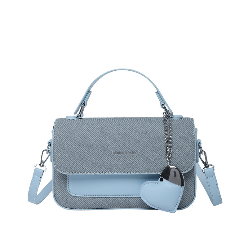 Fashion niche hand-held small square for women in summer 2025, new Korean textured commuting Western style single shoulder crossbody bag