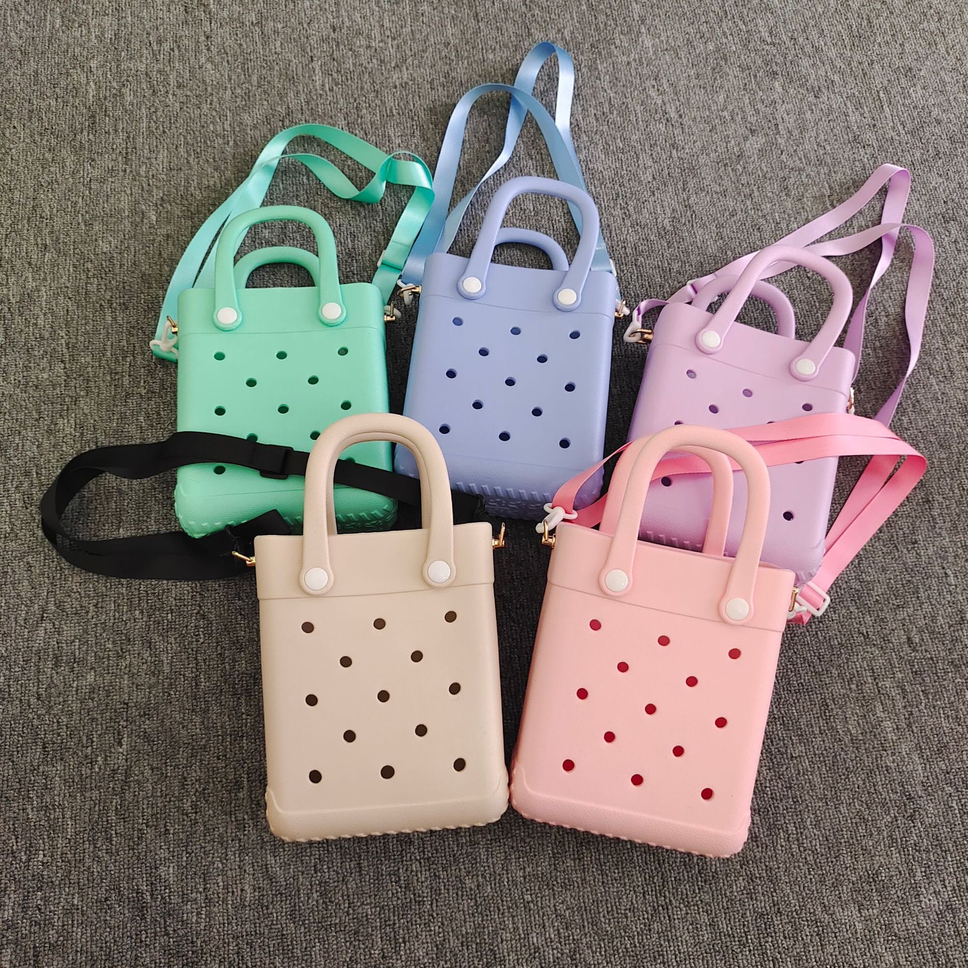 New Cartoon Shoulder Versatile Accessories Handheld Instagram Internet Celebrity Fashion Cute Western Style Women's Crossbody Bag