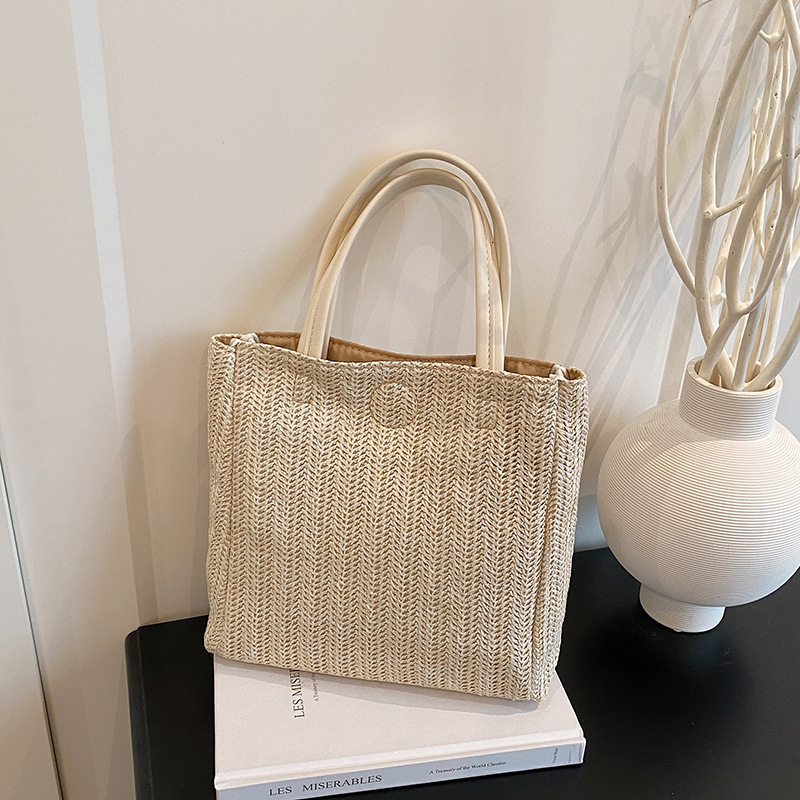 Minimally New Free Delivery Designer Luxury Bag Bag Women's New Ins Beach Large Capacity Bucket Bag Woven Contrasting Color Tote Bag