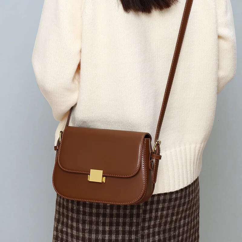 New Genuine Leather Women's Crossbody 2025 Fashion Shoulder Korean Style Ladies Underarm Commuter Shopping Bag