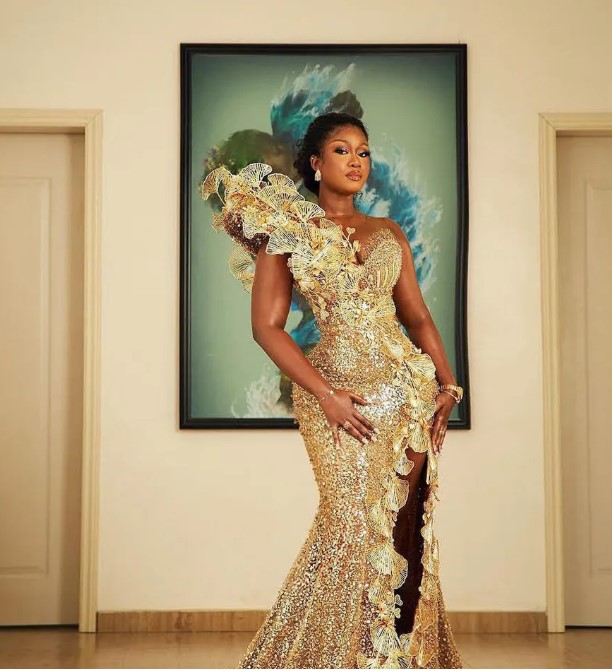 2025 Gold Plus Size Aso Ebi Prom Dresses For Black Women Evening Gowns Sequined Lace Mermaid Sexy Side Split Birthday Party Dress Reception Engagement