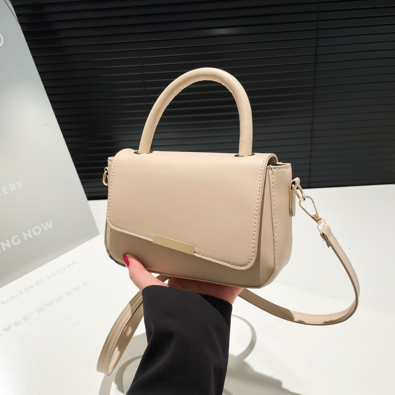 Trendy Texture Personalized Bag For Women New Free Delivery Luxury Bag Designer Bag 2025 New Fashion Simple Casual Temperament Commuting Shoulder And 