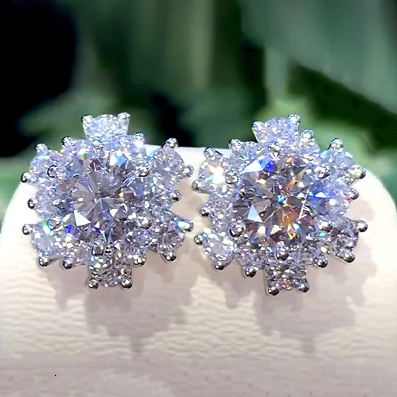 Huitan Cute Flower Stud Earrings with Crystal Cubic Zirconia Delicate Daily Wearable Accessories for Women Party Fashion Jewelry 250515