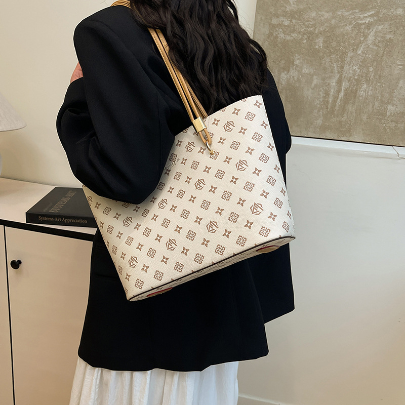 free shipping designer shoulder bags Spring New Fashionable Crossbody tote Bag for woman