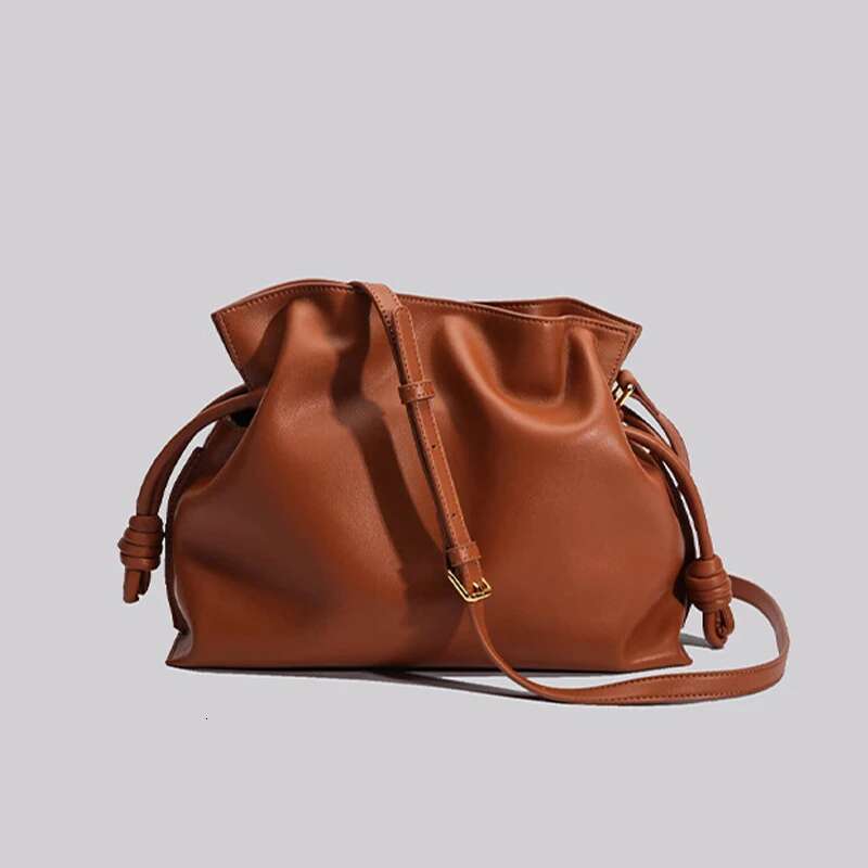 Genuine Leather Dumpling New Drawstring Brand Women Designer Pleated Cowhide Solid Color Shoulder Green Messenger Bag