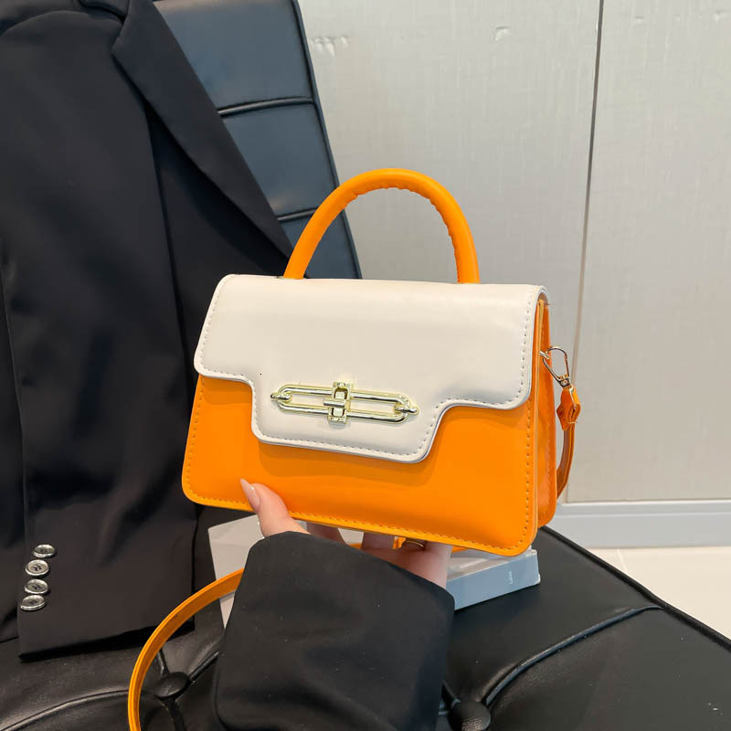 2025 Spring Summer New Style Fashionable Single Shoulder Crossbody Small Square Bag This Year's Popular New Free Delivery Designer Bag Highvalue 