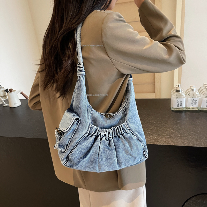 2025 Free Shipping Women's Shoulder Bag Designer Premium Pleated Denim Armpit Crossbody Bag Large Capacity Commuting File Bag Fashionable Casual 