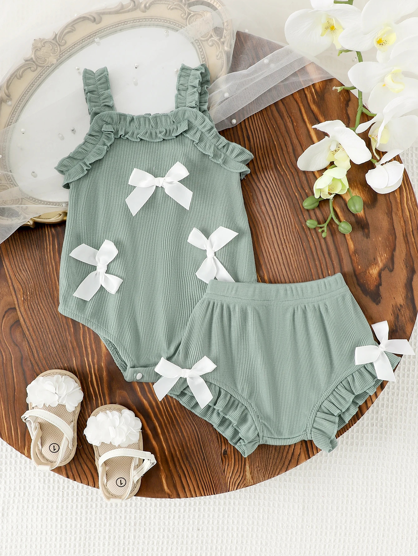 0-3 Year-Old Girls Summer Sweet And Cute Style Green Suspender Suit And Shorts Set 250515