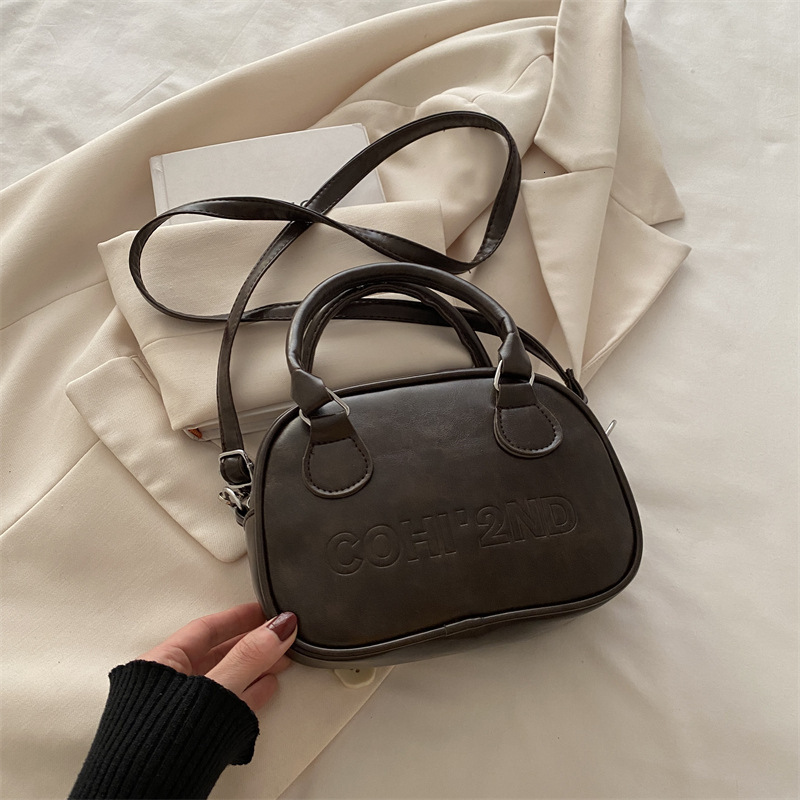 Free Delivery Designer Bag Winter Korean Fashion Women's Bag 2025 Hand Commuter Versatile Premium Texture Slant Luxury Bag