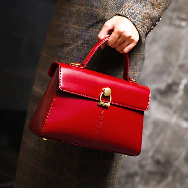 New Small Square Wedding Women's Handbag High Quality Single Shoulder Versatile Commuter Crossbody Bag