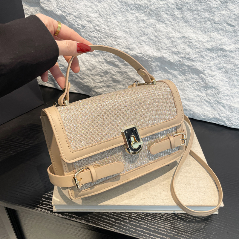 2025 Spring/summer New Women's Popular Versatile Instagram Crossbody Fashion Single Shoulder Small Square Bag With New Free Delivery Designer Lux