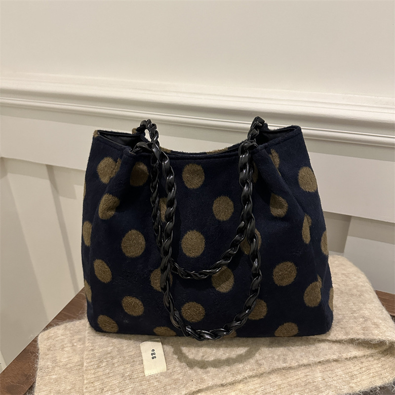 Free Delivery Designer Bag Ladies' Large Capacity Commuting Hand 2025 Winter New Versatile Ins Single Shoulder Armpit Tote Fashionable Luxury Bag