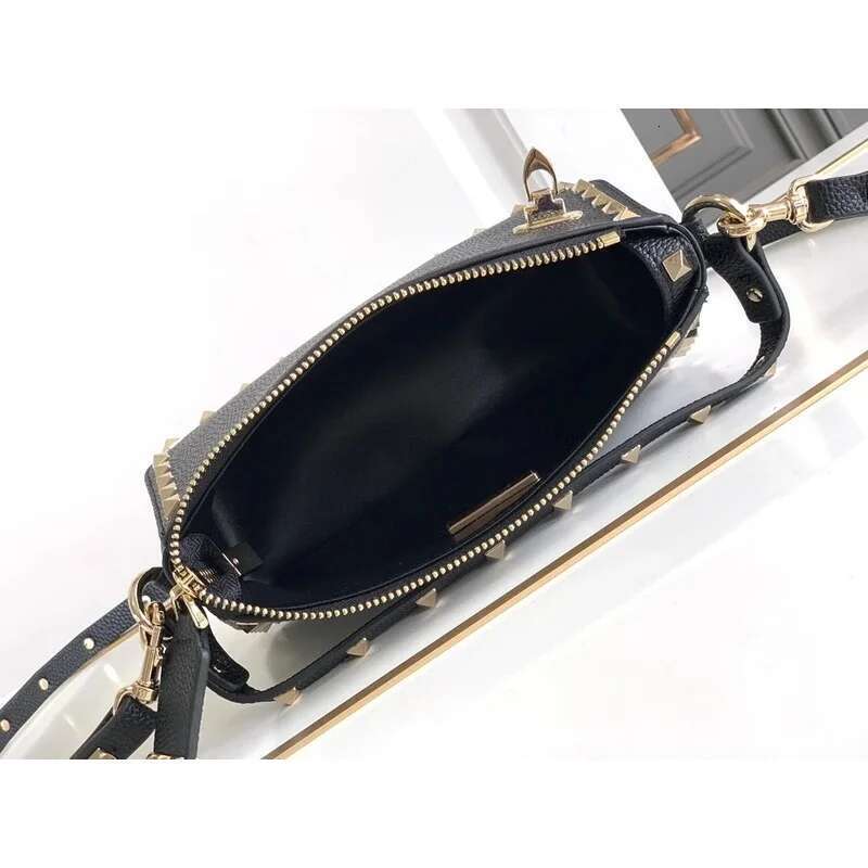 Stud rivet designer black design small crossbody bag fashion leather shoulder messenger women purses and handbags